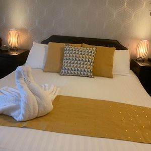Kingsize Family Room